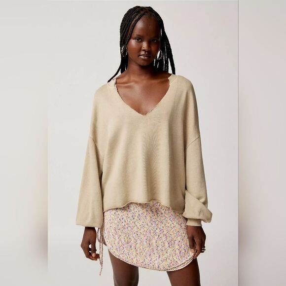 NWOT/NWT Out From Under Pullover Notch Neck Sweatshirt - Picture 4 of 7